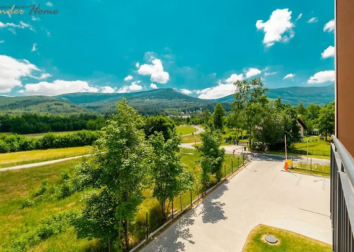 Wonder - W Malowniczej Okolicy, Z Balkonami I Widokiem Na Gory *